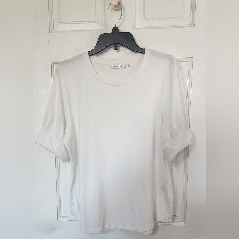 Chico's Size 2 (L) Women's White Short Sleeve Top.  EUC